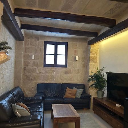 Traditional House Of Character With Terrace - Central, Cozy & Calm Διαμέρισμα Μπιρκιρκάρα Εξωτερικό φωτογραφία